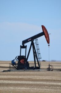 jack pump, oil, extraction, crude oil, pump, petroleum, fossil fuel, fuel, energy, farm, crude oil, crude oil, crude oil, crude oil, crude oil, fossil fuel, fossil fuel